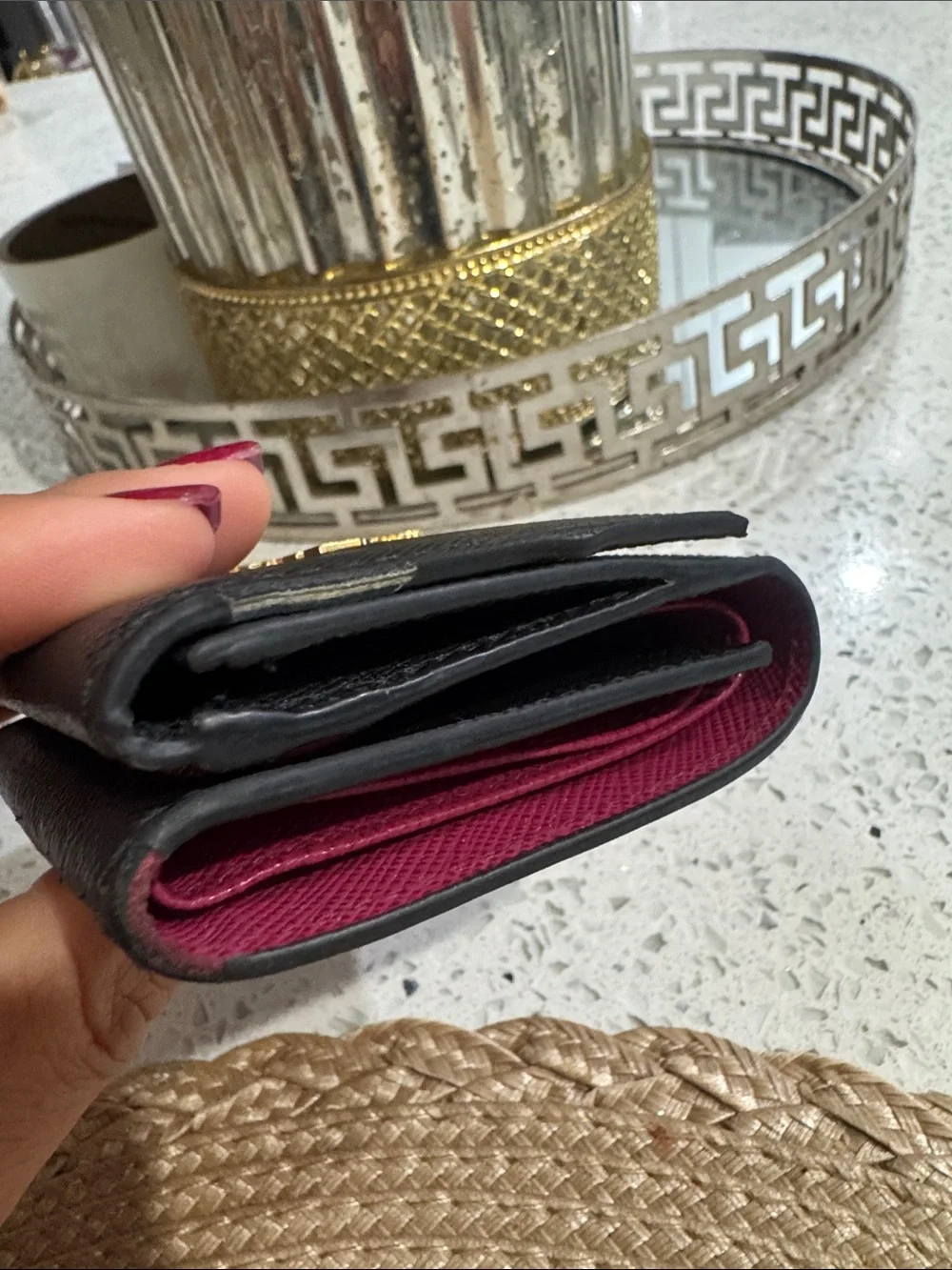 🖤Prada Saffiano Leather Tri-Fold Wallet Black Pink